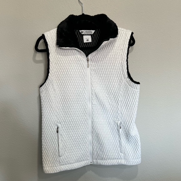 Columbia  White Vest - Picture 6 of 12